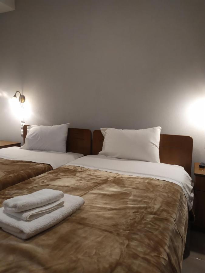 Smallhotel - Vevi Luaran gambar