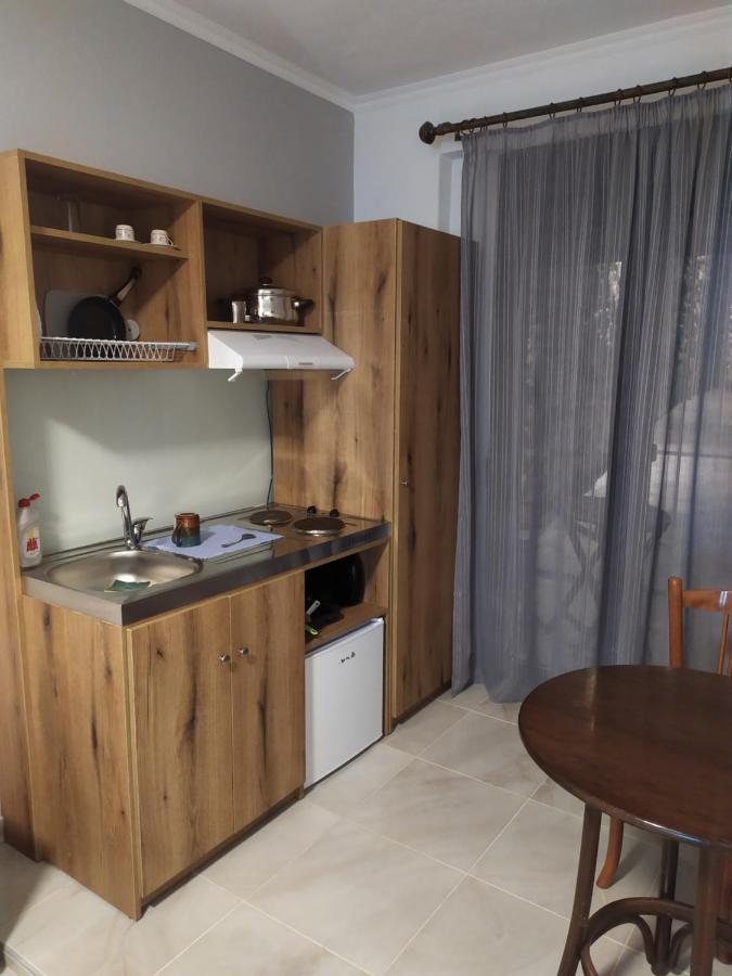 Smallhotel - Vevi Luaran gambar