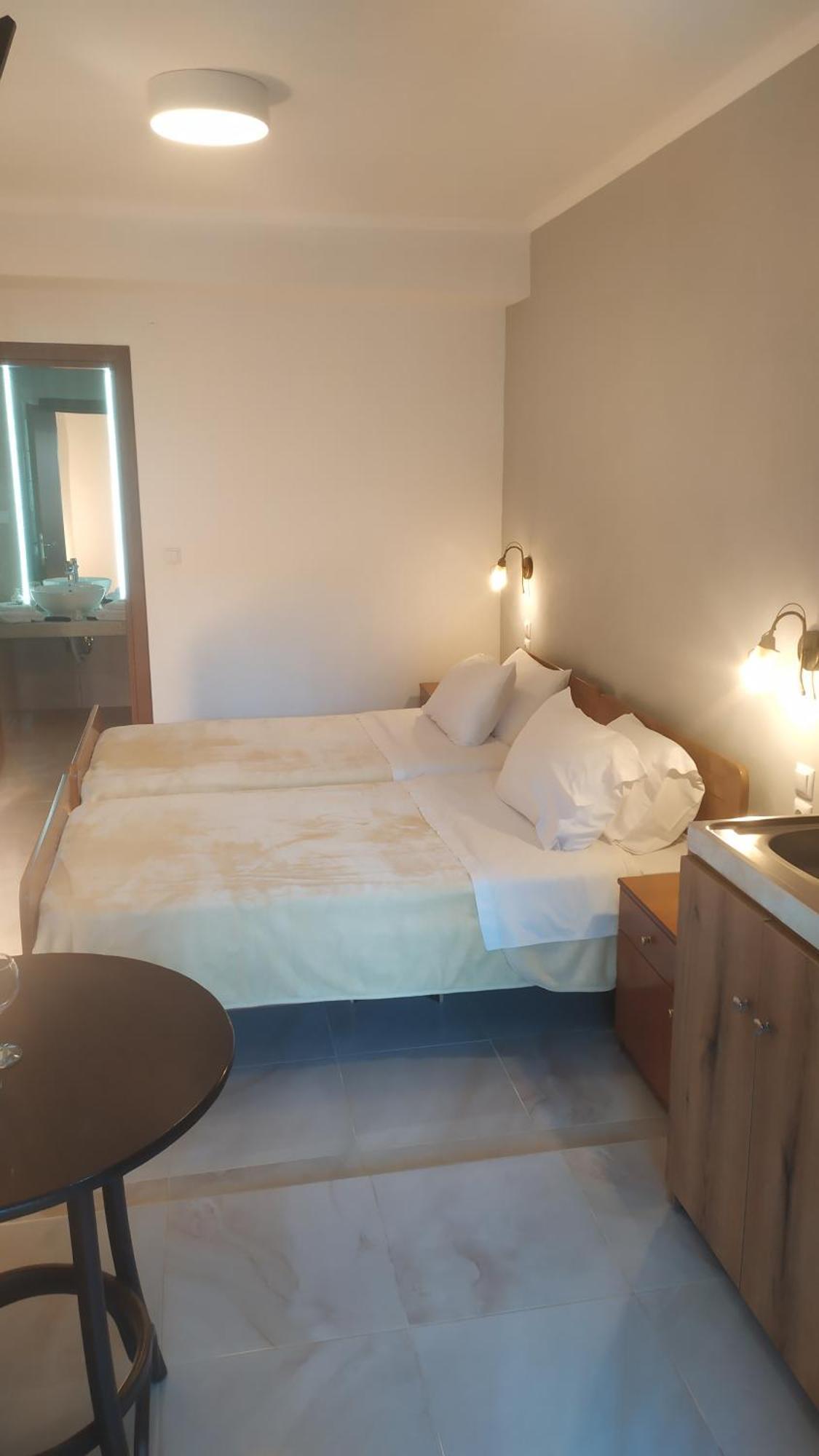Smallhotel - Vevi Luaran gambar