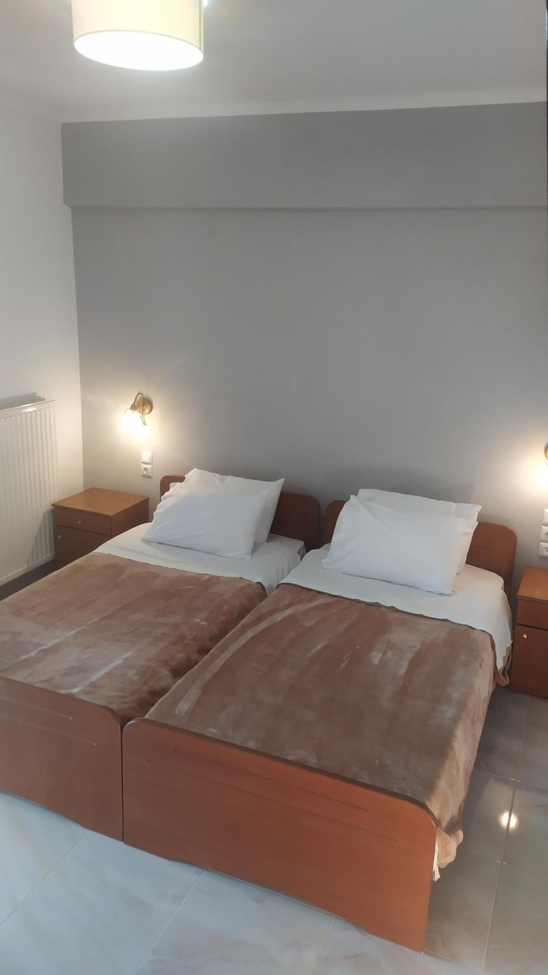 Smallhotel - Vevi Luaran gambar